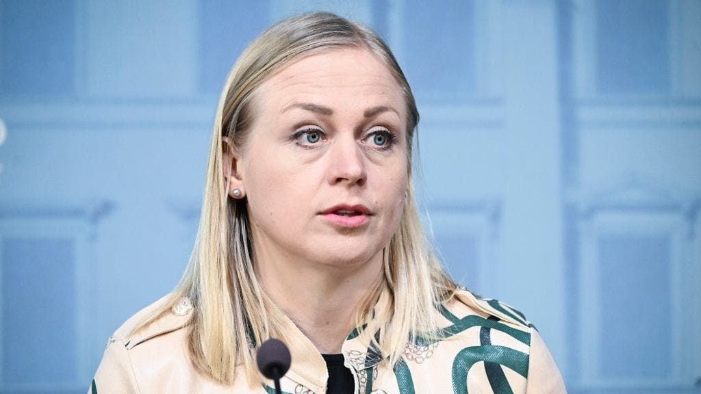 Ulkoministeri Elina Valtosen mukaan Palestiinan tunnustaminen on askel kohti kahden valtion mallia.