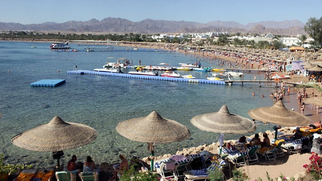 Kuvituskuva turistikohde Sharm el Sheikhistä, joka sijaitsee Siinain niemimaan eteläkärjessä Punaisenmeren rannalla.