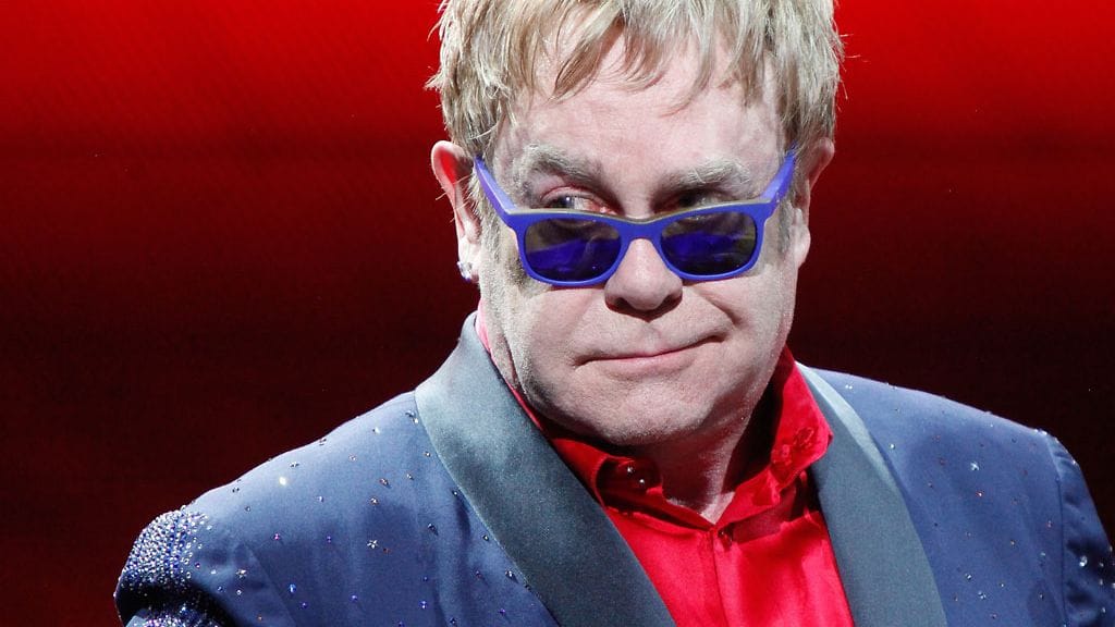 Elton Johnin järjestämässä gaalassa kerättiin suursumma hyväntekeväisyyteen.