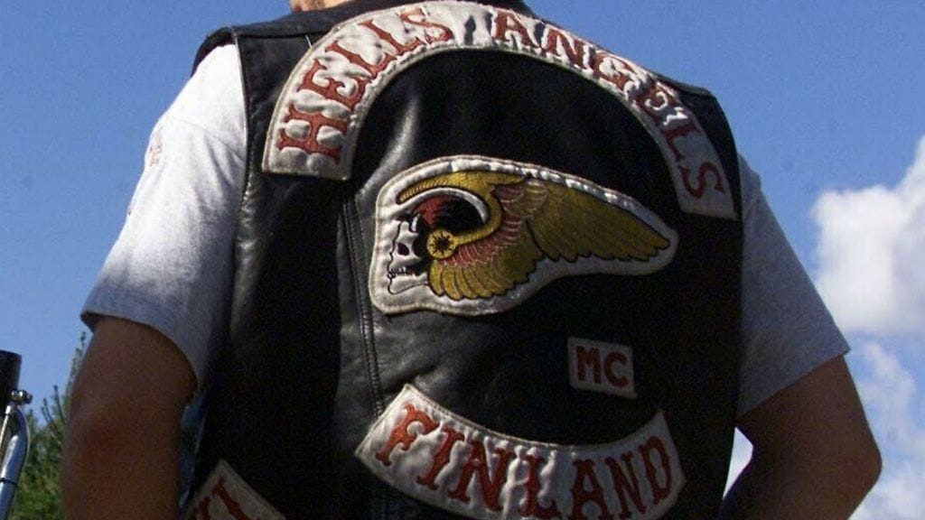 Helvetin enkeleitä syytetään osallistumisesta järjestäytyneen rikollisryhmän toimintaan.