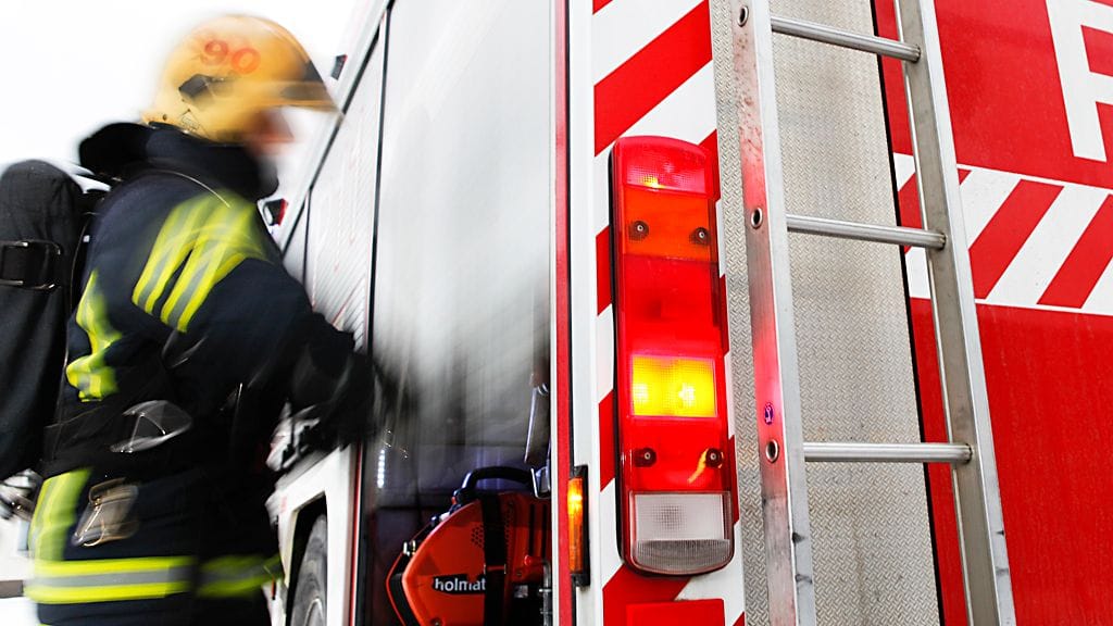 Pelastuslaitos kertoo, että palo syttyi aamulla Tiemassaarentiellä kulkeneessa rekan perävaunussa, joka kuljetti haketta. Kuvituskuva.