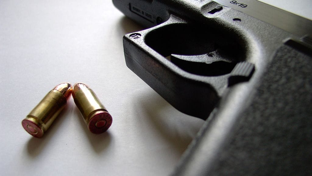 Poliisi tutkii asiaa tutkitaan tapon yrityksenä. Poliisi ei ole tiedottanut käytetyn aseen tyypistä. Kuvituskuva.