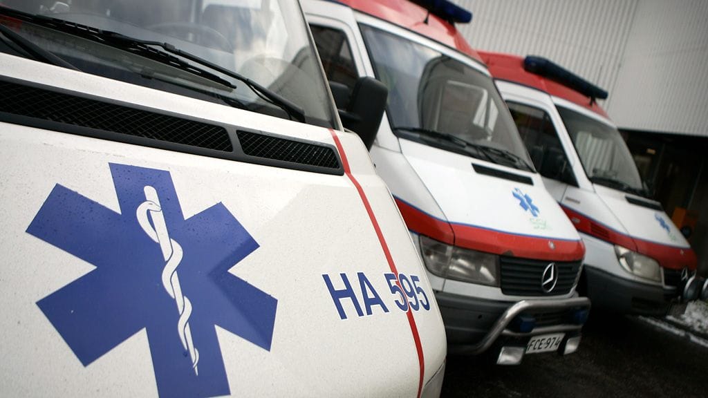 Mies menehtyi elvytyksestä huolimatta. Kuvituskuva.