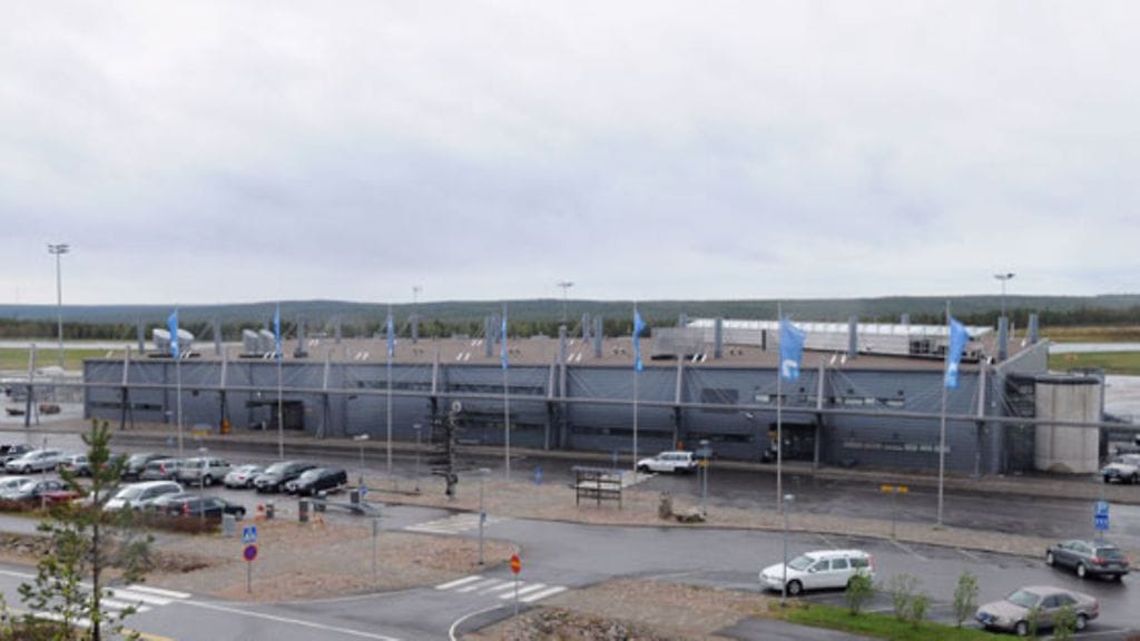 Heinäkuun ajan lentoaseman ovet pysyvät kokonaan suljettuina.