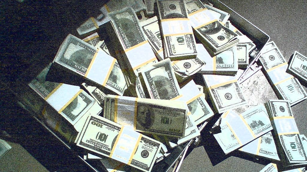 Aiempaa tiukkaa linjaa lunnaisiin on perusteltu sillä, että sieppaajille maksaminen tekisi Yhdysvaltain kansalaisista houkuttelevia kohteita kidnappaajille.