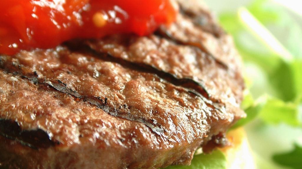 Akseli Herlevi paljastaa, mitkä virheet pilaavat hampurilaisen.