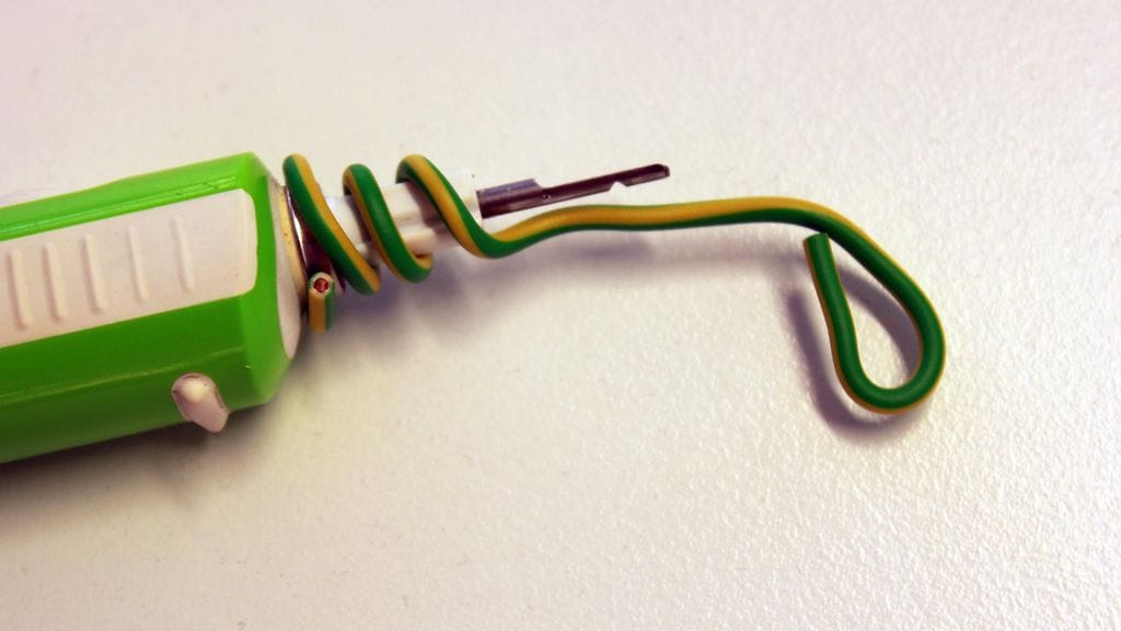 Hammasharjaniksi auttaa R-vikaan! 1 (1)