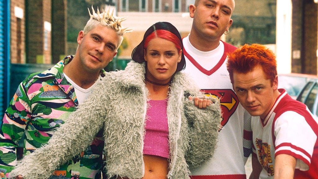 Aqua löi itsensä läpi 90-luvulla kappaleella Barbie Girl.