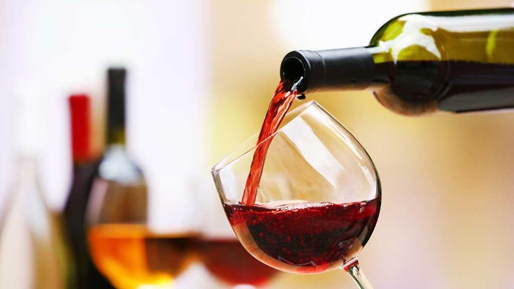 Viinisadot menevät nyt entistä useammin pilalle ilmastonmuutoksen vuoksi.