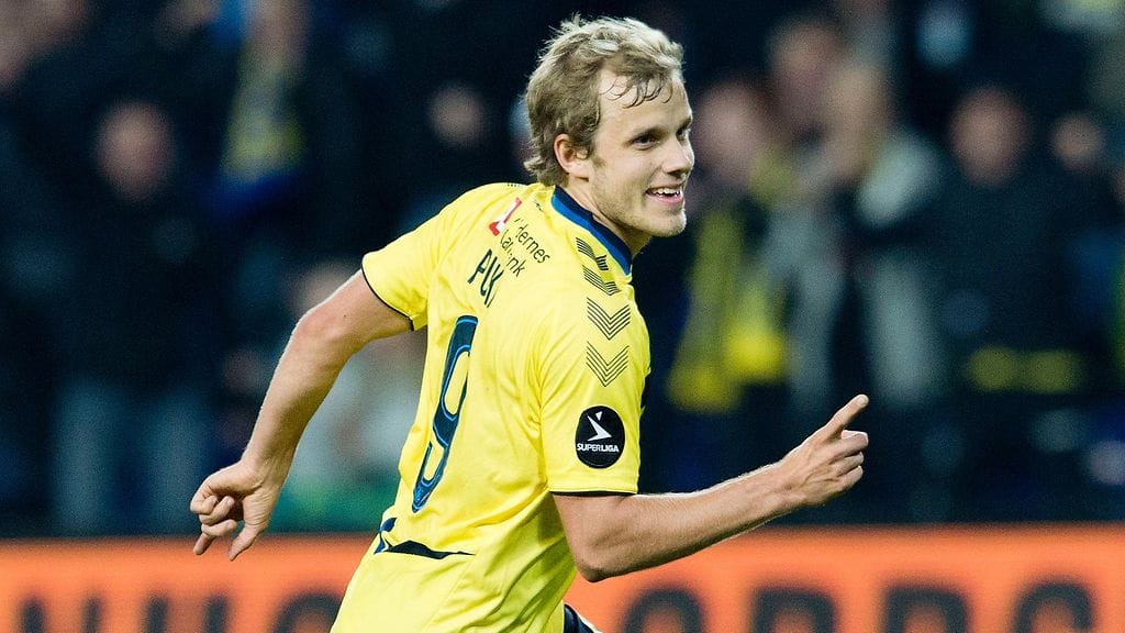 Bröndbyn Teemu Pukki juhlii maalia (arkistokuva).