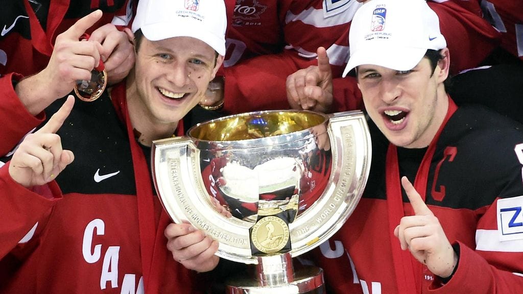 Sidney Crosby (oik.) ja Jason Spezza