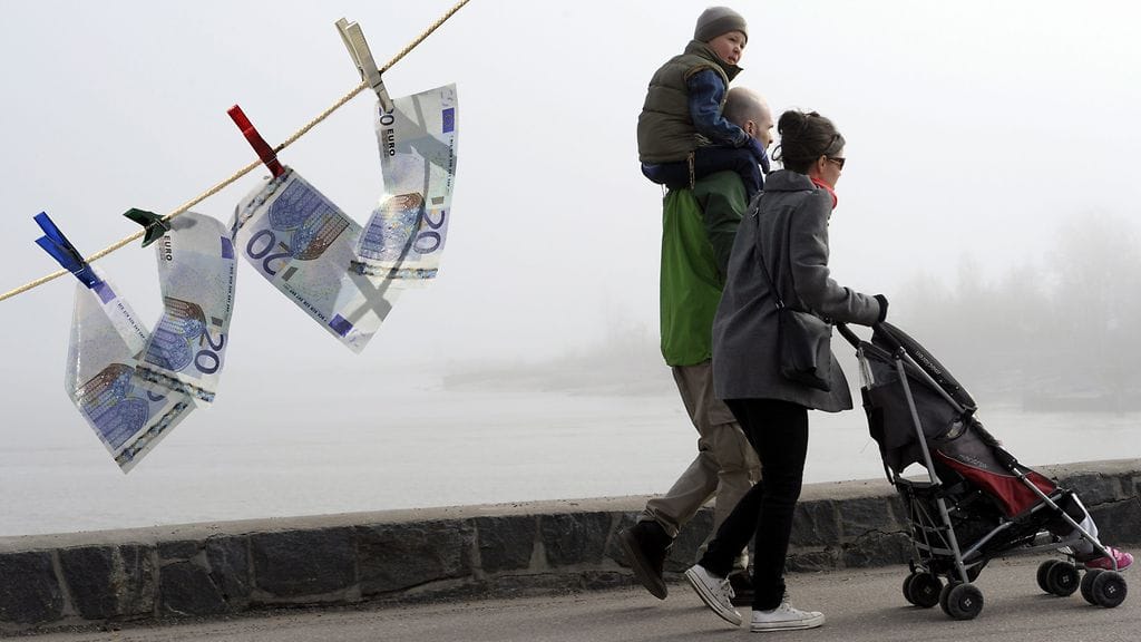 Hallitus päätti viime viikolla uusista, kolmen miljardin euron sopeutuksista, jotta julkisen talouden velkaantuminen saataisiin taitettua.
