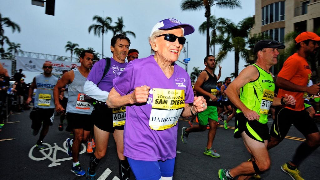 92-vuotias Harriette Thompson juoksi San Diegon maratonin.