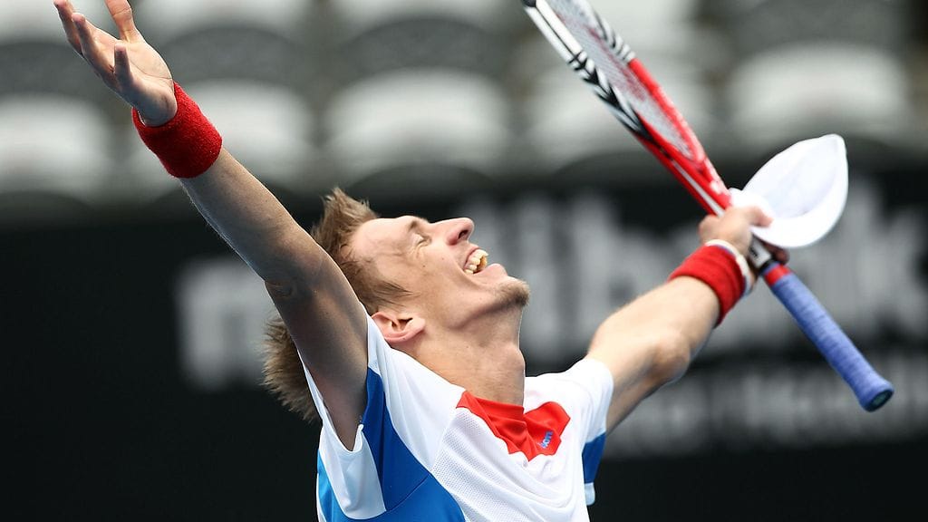 Jarkko Nieminen juhli uransa toista ATP-titteliä Sydneyssä 2012.
