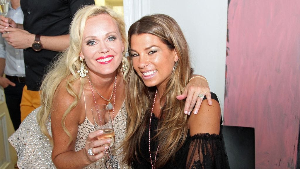 Jordan Danielle Falcusan (oik.) ja Sirpa Selänne.