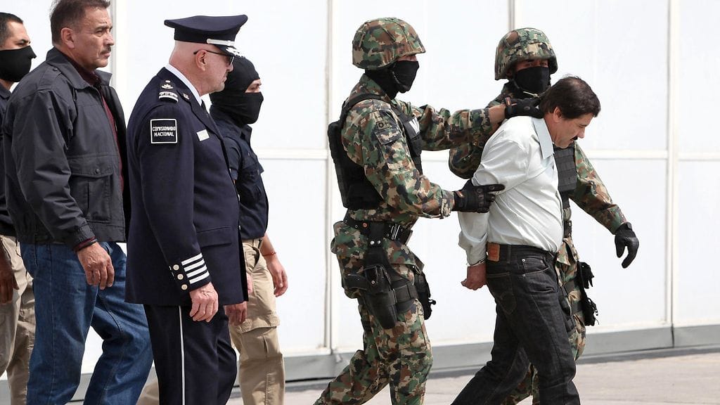 Meksikon viranomaiset pidättivät Joaquin Guzmanin alias El Chapon helmikuussa 2014.