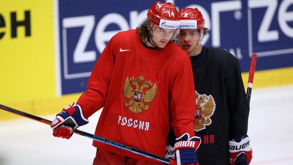 Viktor Tihonov ja Artemi Panarin kuuluvat myös maajoukkueen runkopelaajiin.