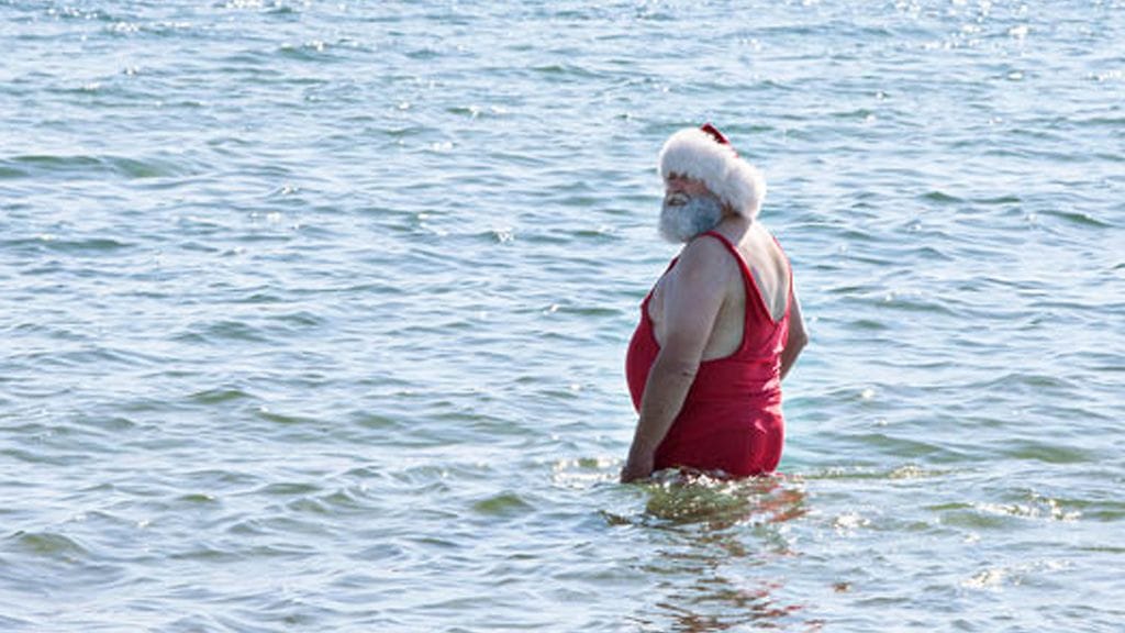 Kesällä joulupukillakin on aikaa rentoutua.