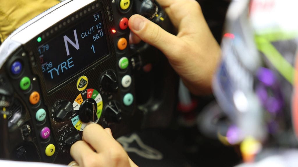 Kuski pystyy itse ohittamaan viallisen sensorin autostaan.