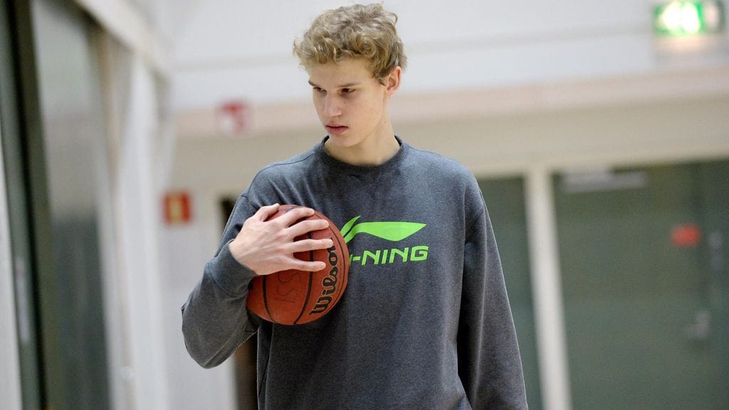 Lauri Markkanen viime marraskuussa.