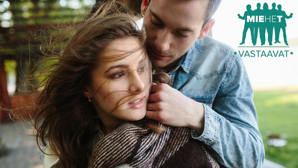 "Ollaanko me vai ei?"