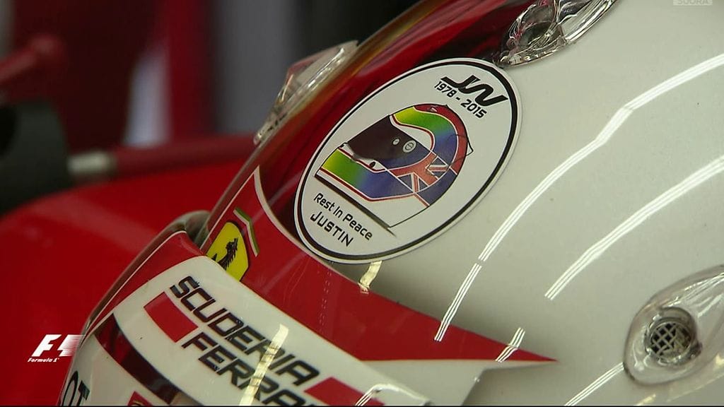 Sebastian Vettelin kypärässä on muistotarra Justin Wilsonille