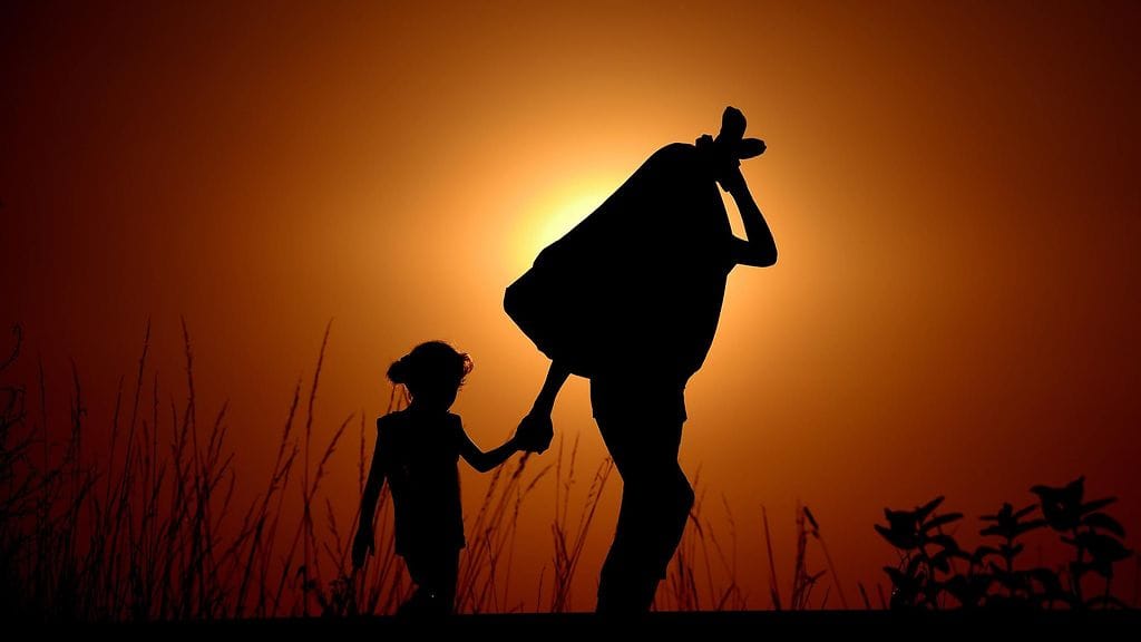 Maansisäisillä pakolaisilla tarkoitetaan ihmisiä, jotka ovat joutuneet jättämään kotinsa, mutta eivät ole poistuneet kotimaastaan.