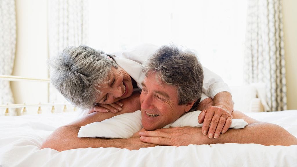 Liikunnan avulla sekä seksielämä että parisuhde voi parantua.