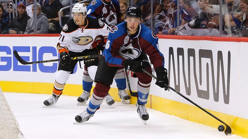 Mikko Rantanen on yksi alkavan NHL-kauden kiinnostavimmista suomalaispelaajista.