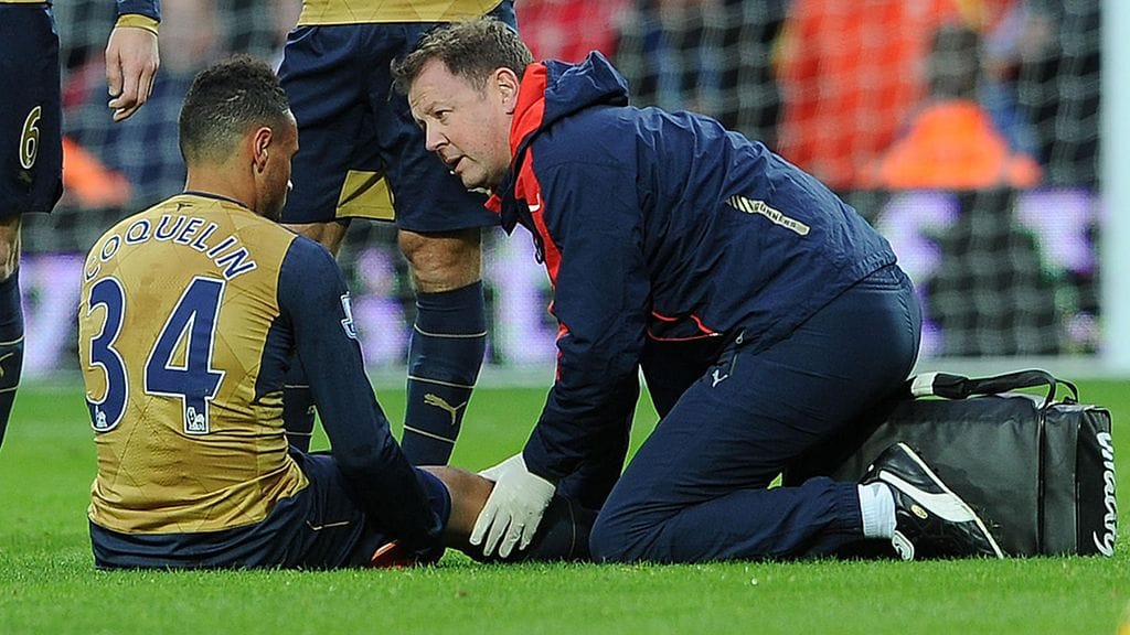 Francis Coquelin loukkaantui ottelussa West Bromwichia vastaan.