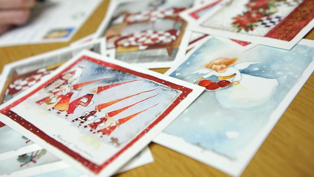 Postikortit ehtivät jouluksi perille, jos ne lähetetään tänään 1. luokan kirjeenä tai pikakirjeenä.