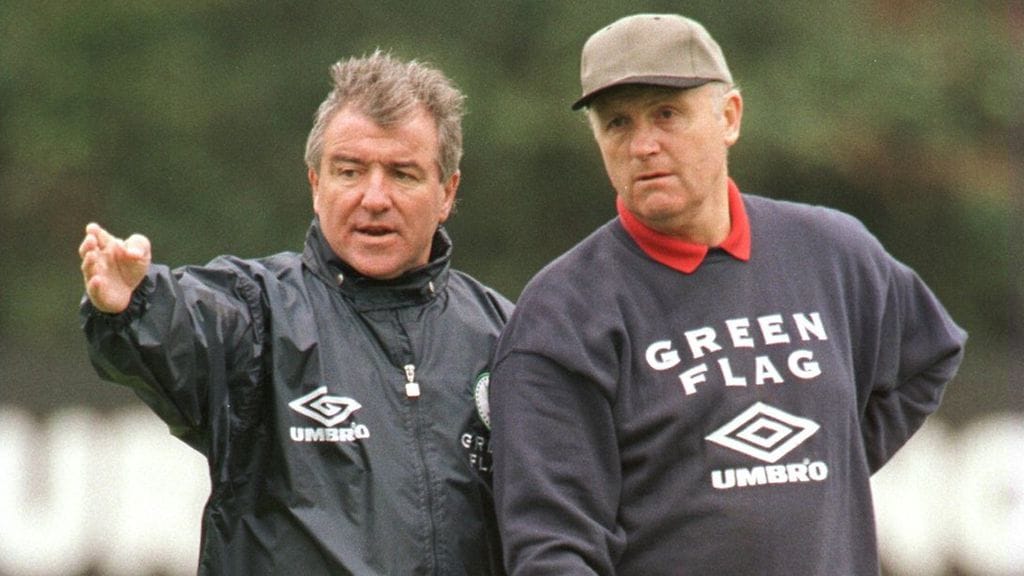 Terry Venables ja Don Howe Englannin treeneissä 1995