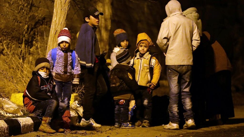YK:n mukaan lähes puoli miljoonaa syyrialaista elää piiritetyillä alueilla. Kuvassa lapsia Madayan alueella.
