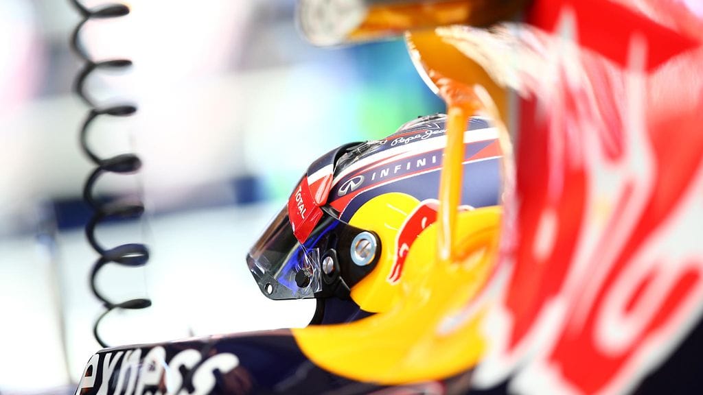 F1-kuljettajien päätä suojaa toistaiseksi ainoastaan kypärä.