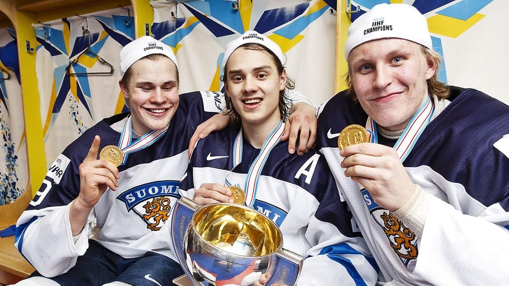 Jesse Puljujärvi, Sebastian Aho ja Patrik Laine säkenöivät MM-kisoissa.