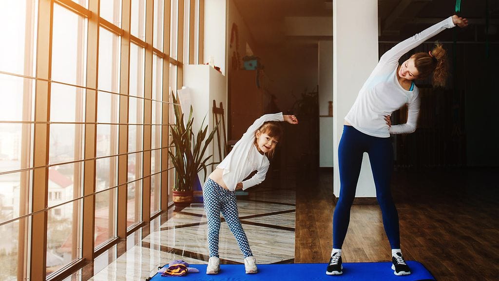 Myös kotona voi harrastaa liikuntaa.