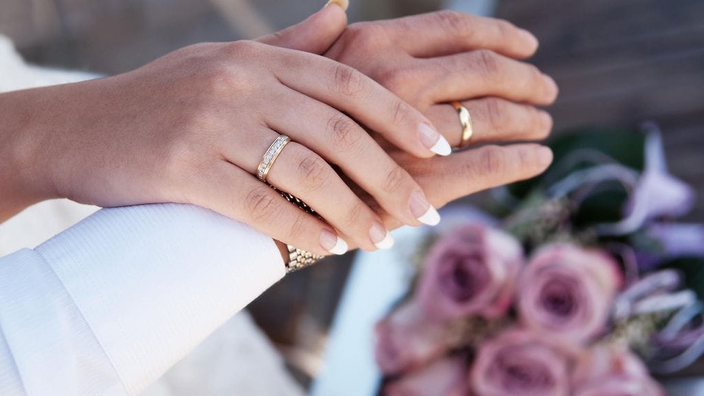 Paikalliset asukkaat järjestivät kodittomalle pariskunnalle lähes 20 000 euroa maksaneet häät.