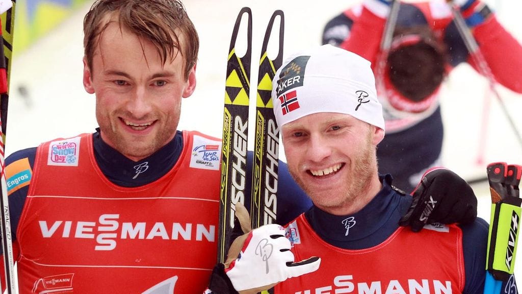 Martin Johnsrud Sundby (oik.) nousi vuoden 2015 Tour de Skin loppunousun maaliin ennen Petter Northugia. CAS:n keskiviikkoinen päätös nosti Northugin Tourin voittajaksi.