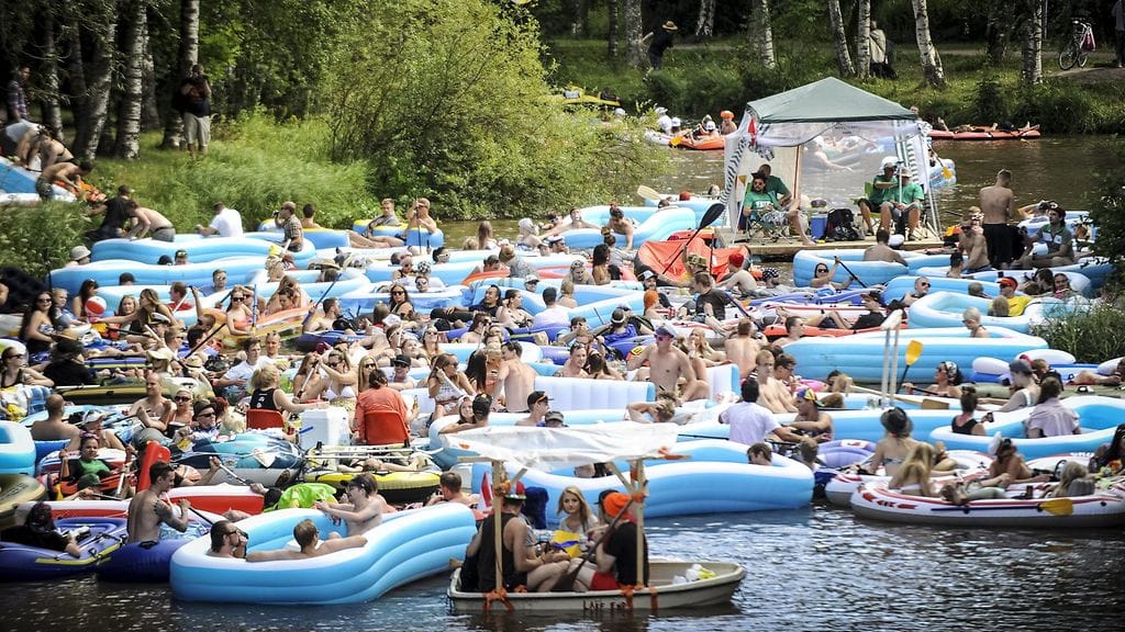 Kaljakellunta-tapahtumissa on aikaisempina vuosina ollut järjestyshäiriöitä, minkä vuoksi poliisi aikoo tänä vuonna seurata tapahtumaa tarkkaan.