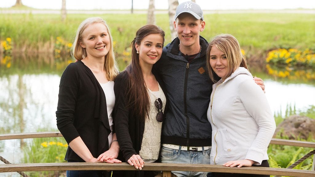 MaajussilleMorsian_EPS6_Katriina_Elli_Paavo_Iida_001