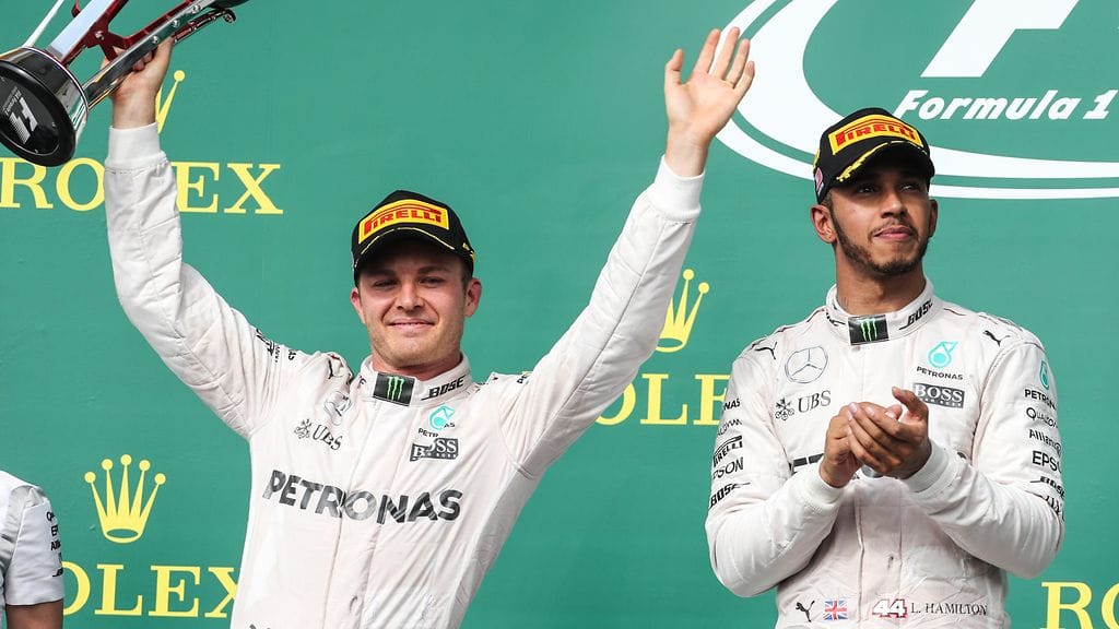 Nico Rosberg vai Lewis Hamilton? Se selviää seuraavan kolmen GP:n aikana.