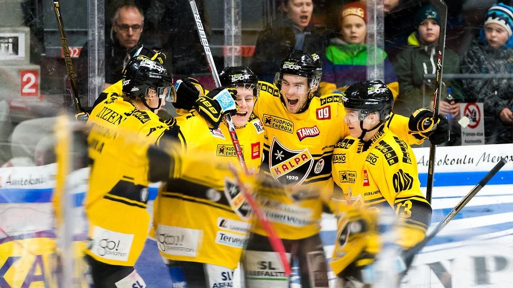 KalPa-juhlaa arkistokuvassa.