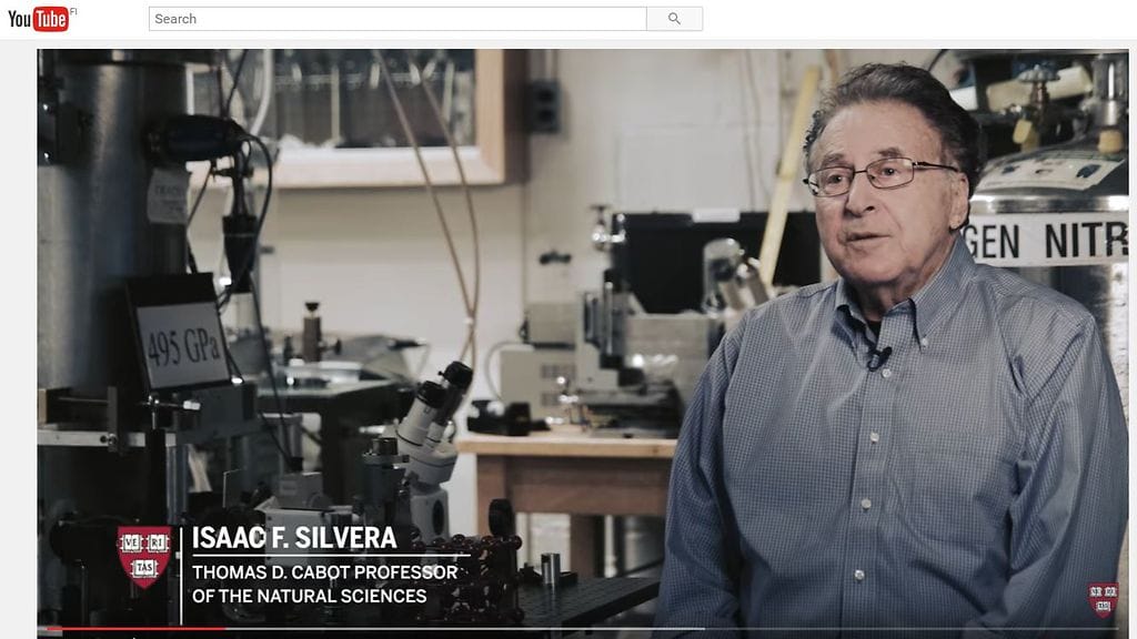 Kuvakaappaus Harvardin Youtube-tilillä julkaistusta videosta.