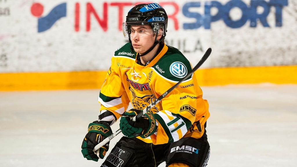 Michael Keränen Ilveksen paidassa.