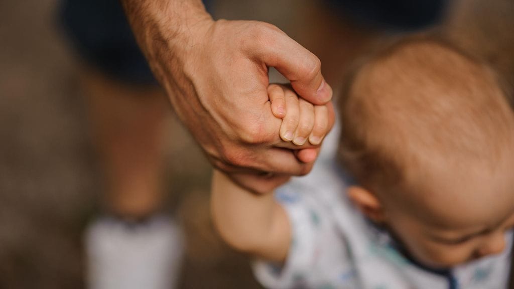 Äiti haluaa kiittää entistä miestään siitä uskomattomasta rakkaudesta, jota hän heidän pojalleen antaa.