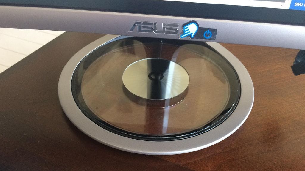 Asus MX34VQ - kaareva tietokonenäyttö