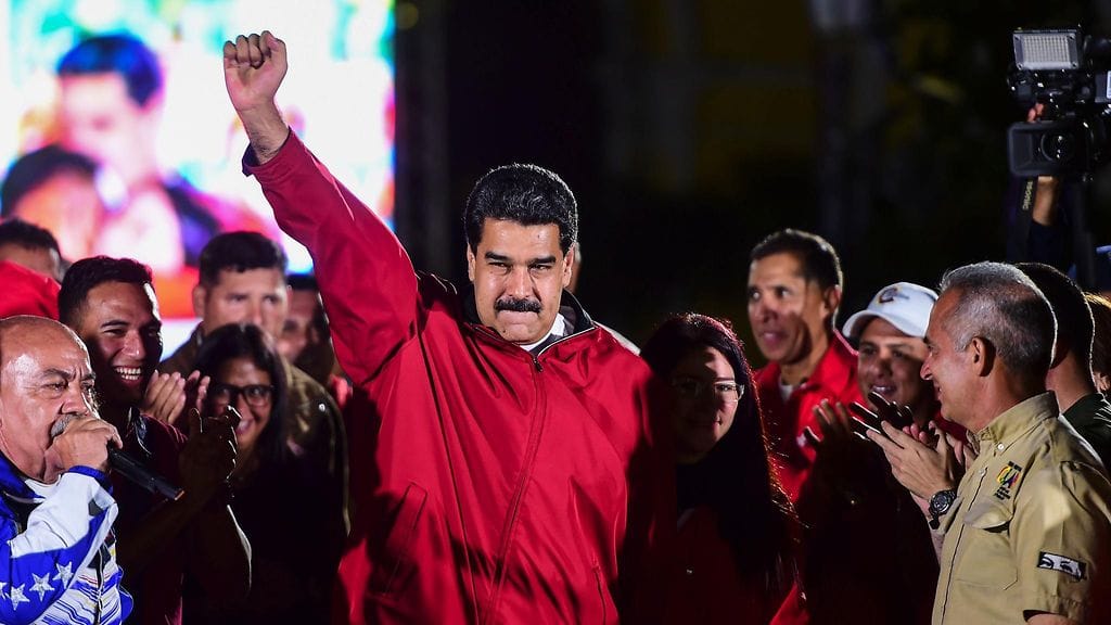Venezuelan presidentti Nicola Maduro on juhlistanut kiistanalaisen äänestyksen lopputulosta.