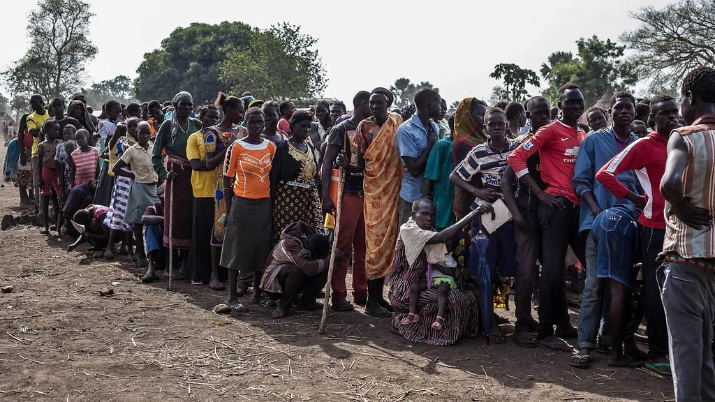 Pakolaisia Palorinyan pakolaisleirillä viime helmikuussa. Leiri sijaitsee Ugandan Moyossa.
