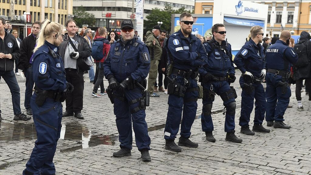 Turun mielenosoitus Suomi ensin 19.08.2017.