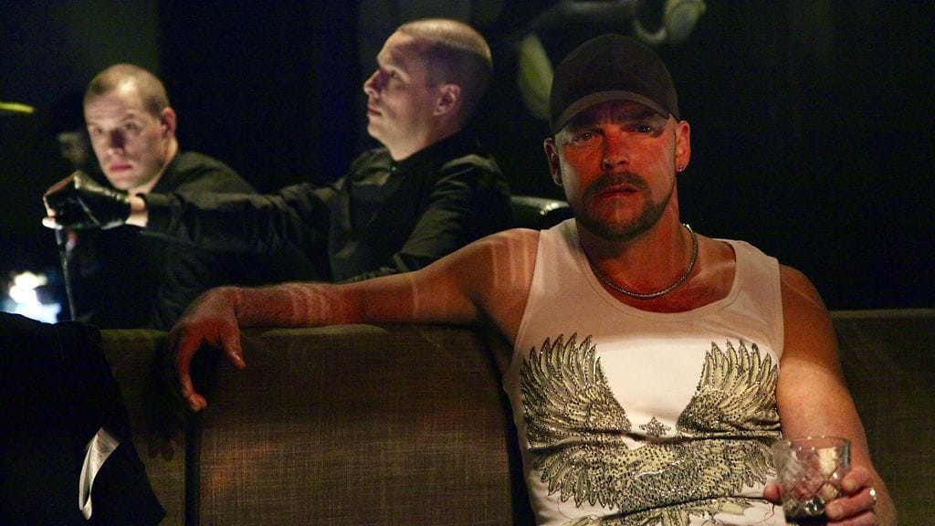 Hubbis haluaa korjata aiheuttamansa vahingot, mutta joutuu pahempiin ongelmiin.